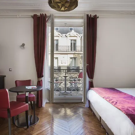 Vestay George V * Paris